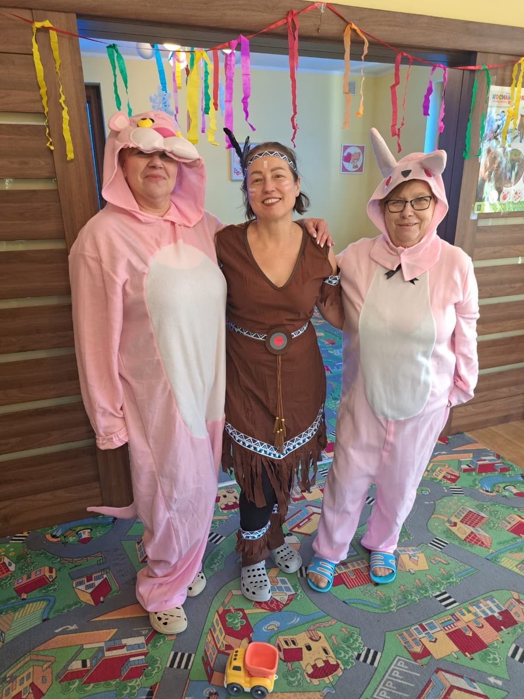 Terapeutka pracująca z dzieckiem w przyjaznej atmosferze